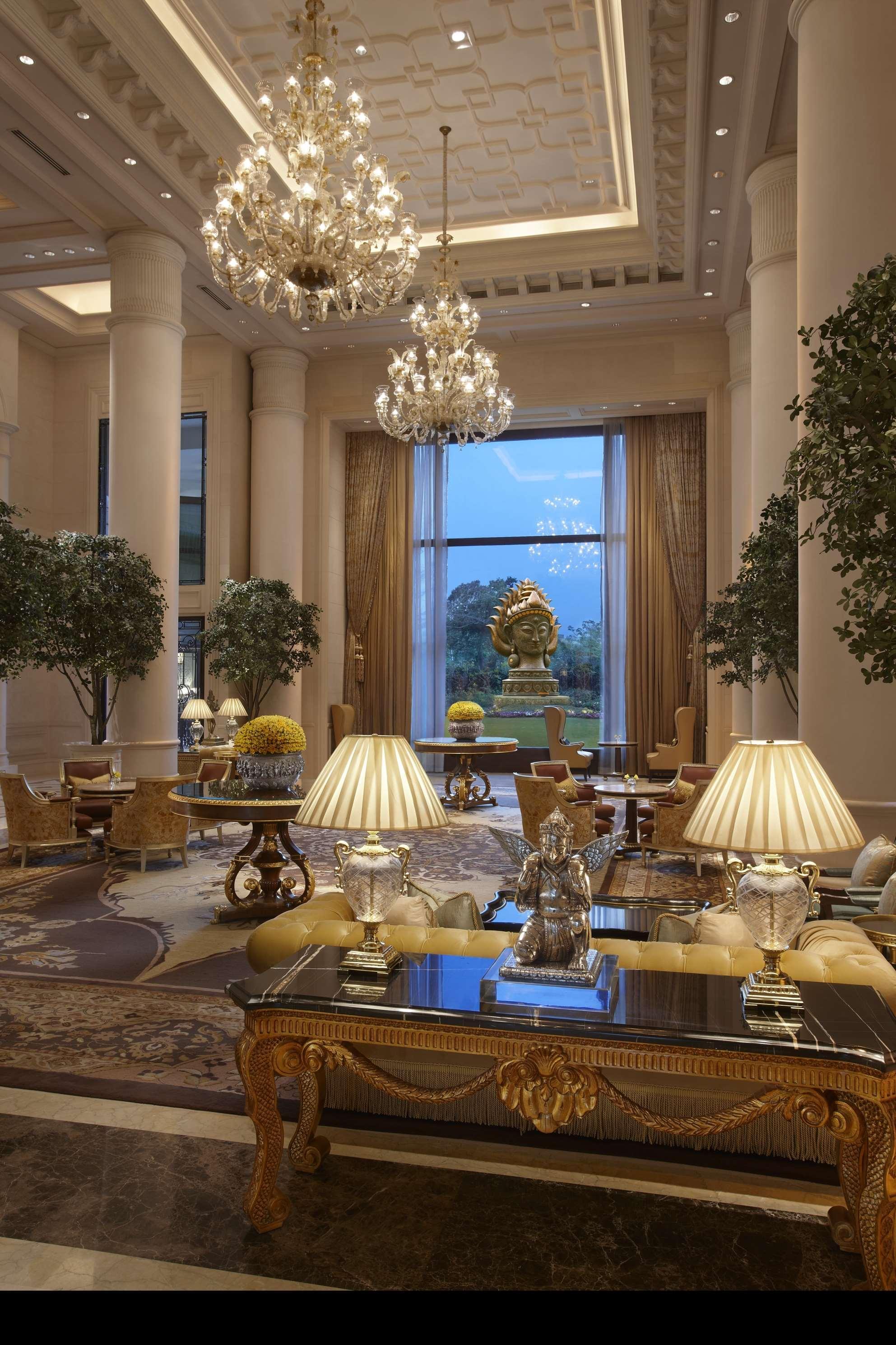 The Leela Palace New Delhi Restaurant photo The lobby of the Four Seasons Hotel