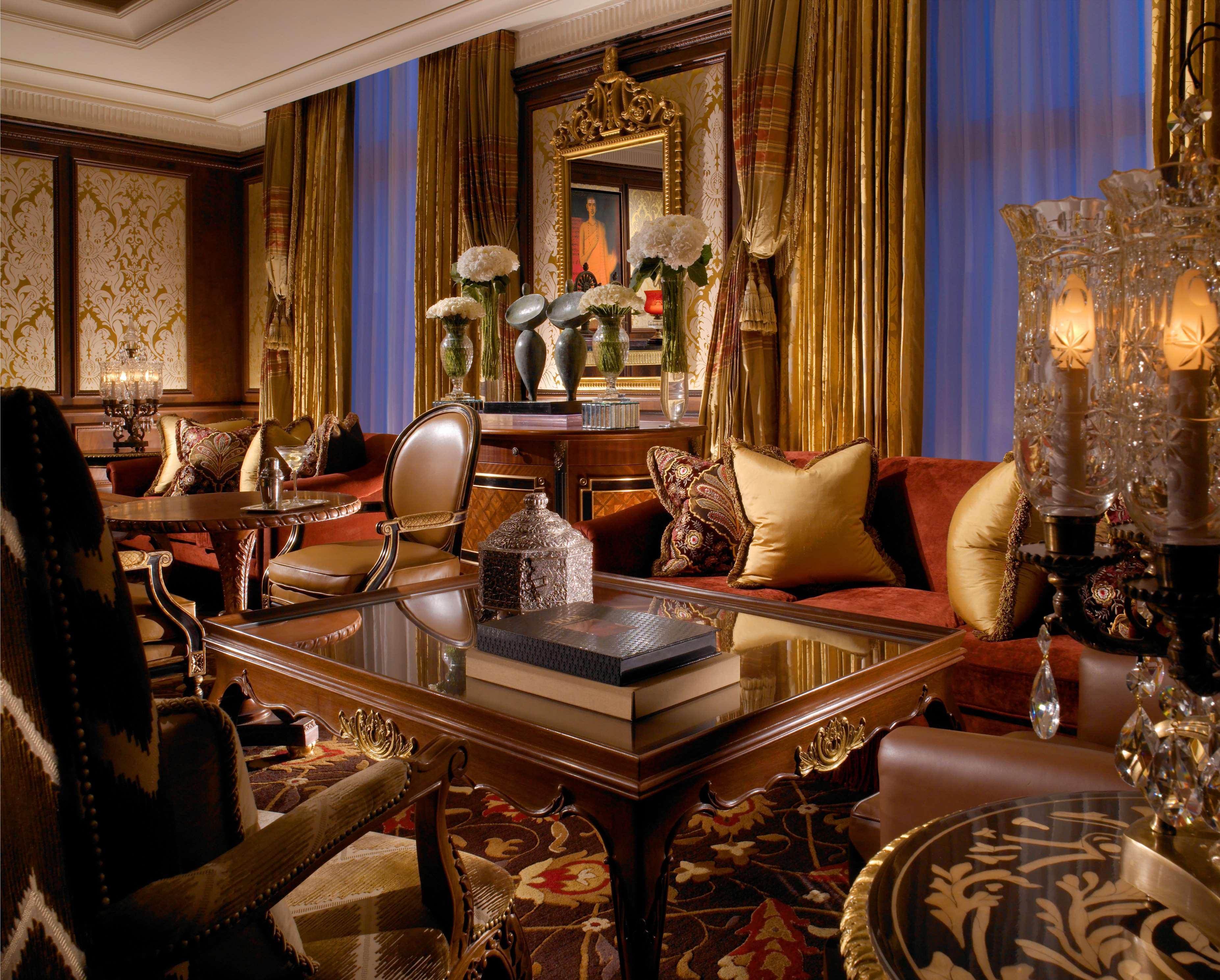 The Leela Palace New Delhi Exterior photo The Imperial Suite
