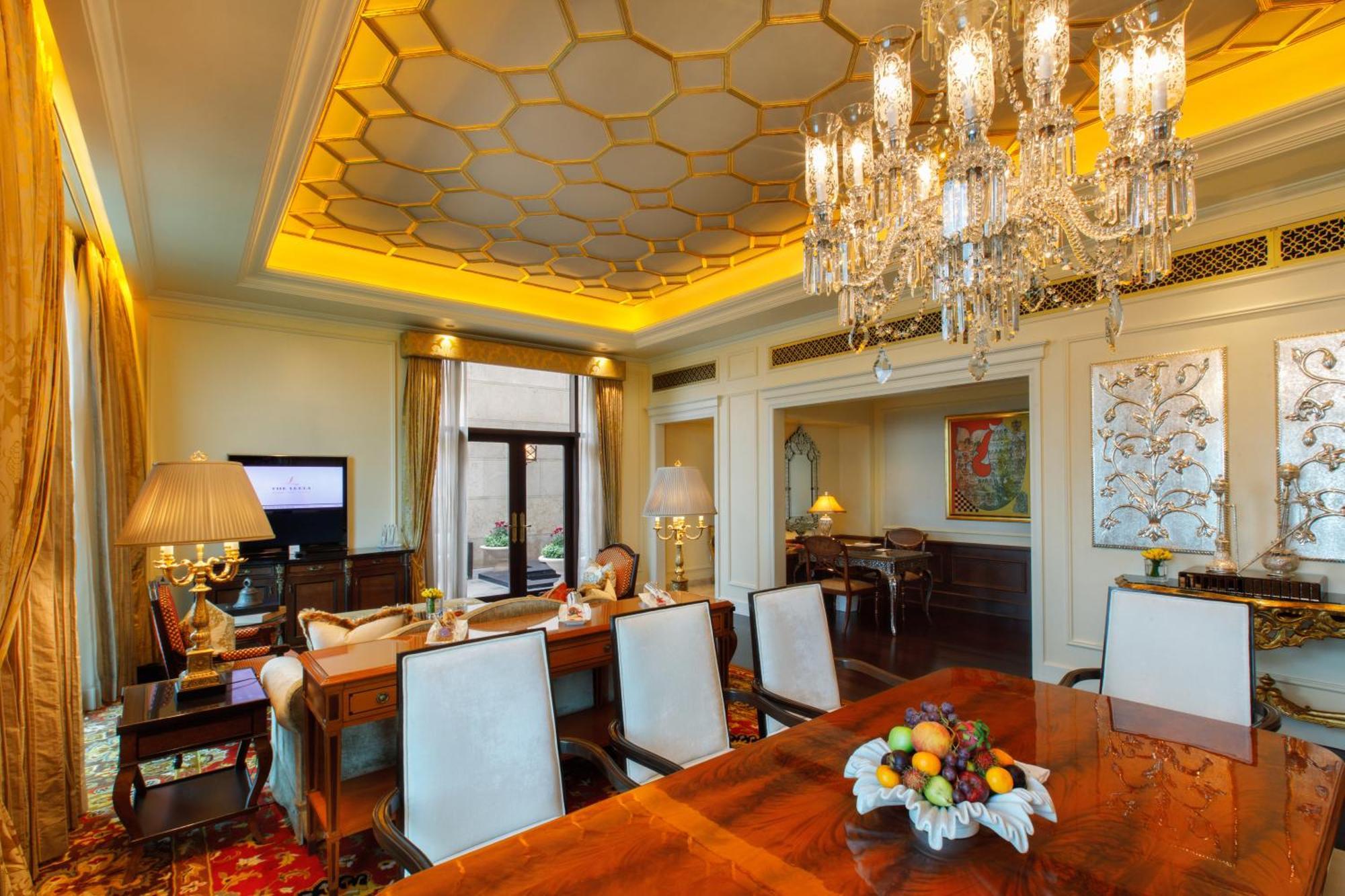 The Leela Palace New Delhi Room photo The Presidential Suite